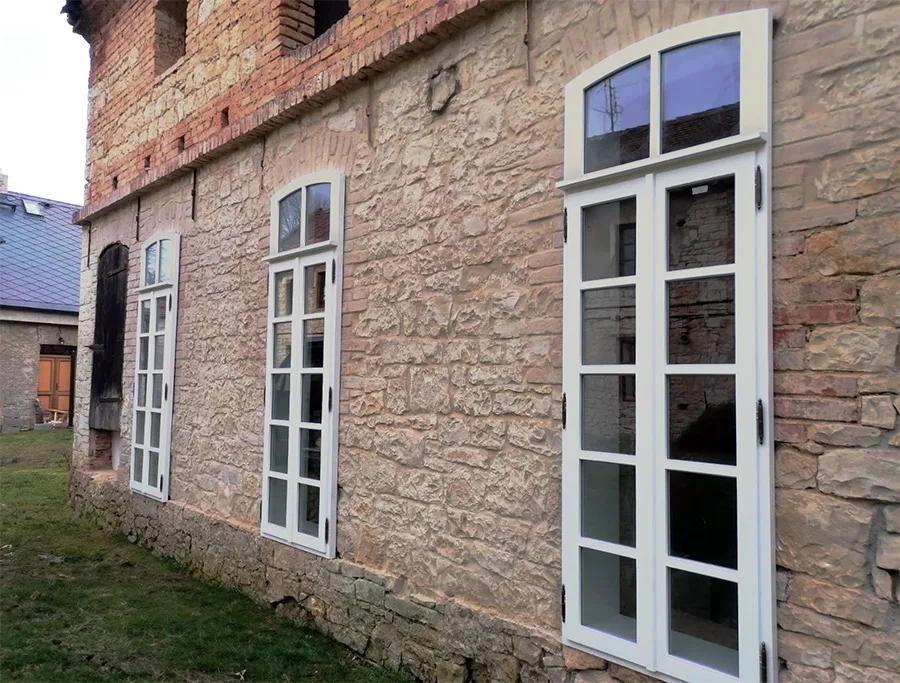 Špaletová a kastlová okna
